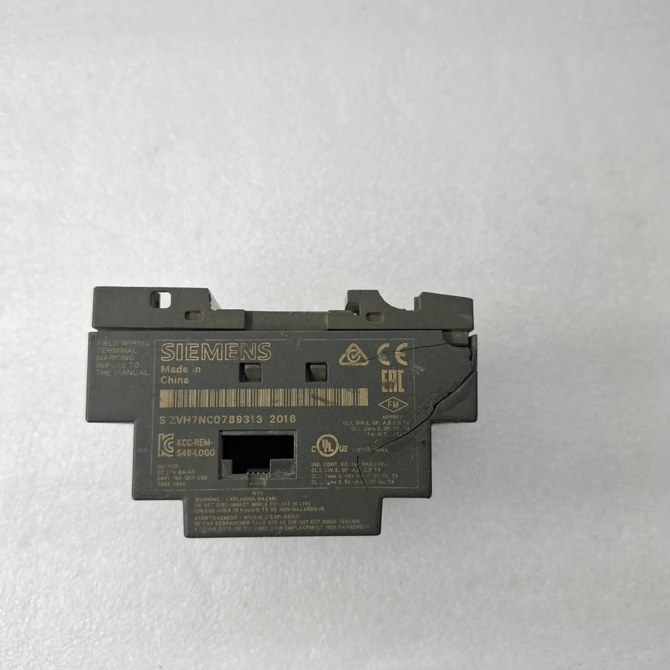 Siemens 6ED1052-1MD00-0BA6 Logo Plc Module 6ED1052-1MD00-0BA6 For Parts FREESHIP